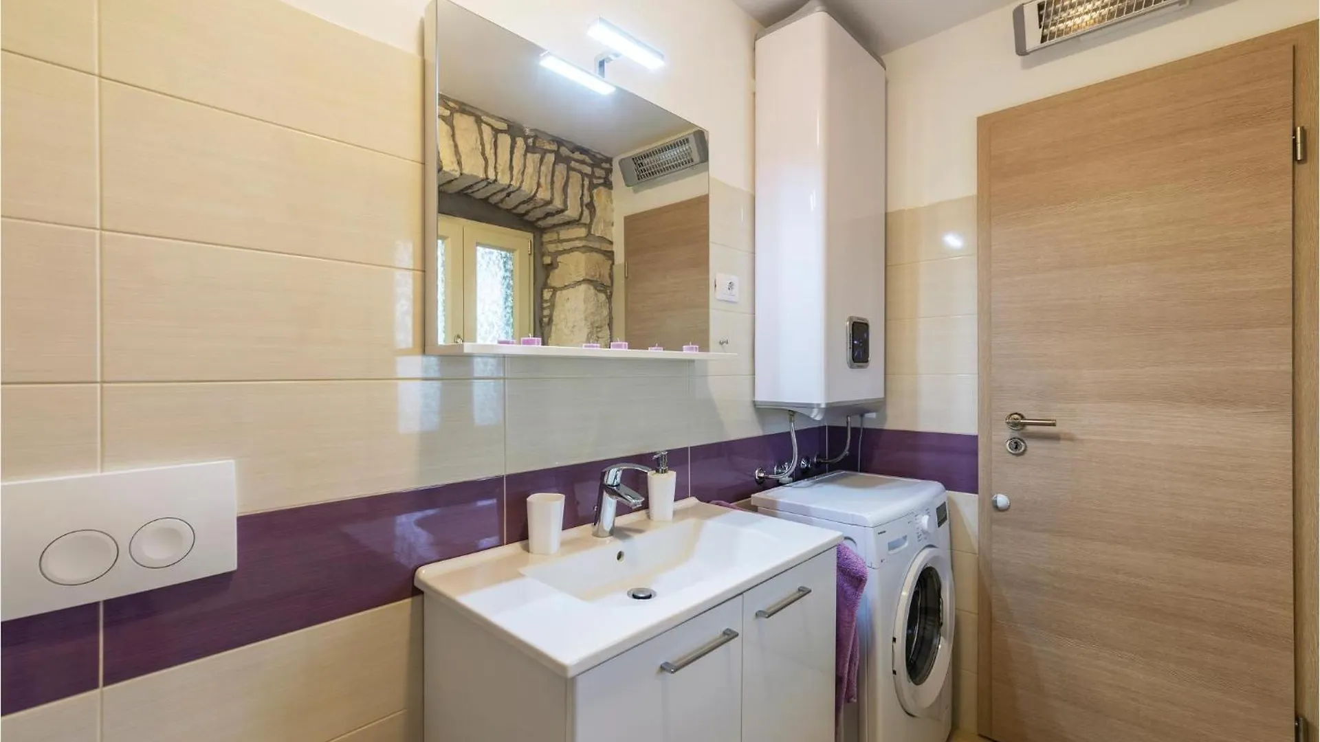 Prázdninový dům 2 Bedroom Beautiful Home In Barban
