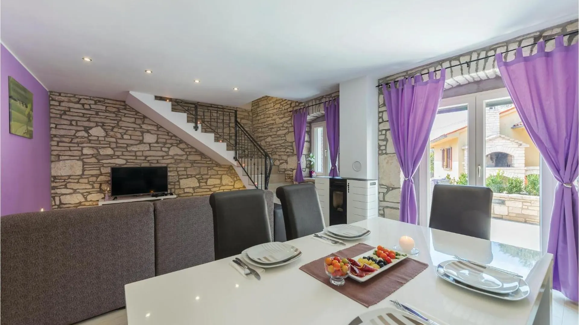2 Bedroom Beautiful Home In Barban